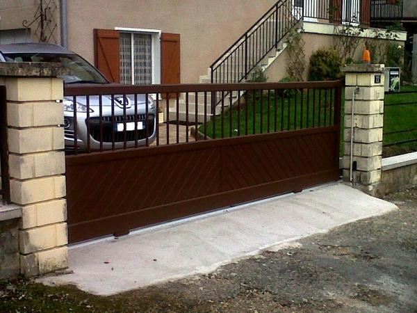 Portail à Châtillon La Pallud Portail